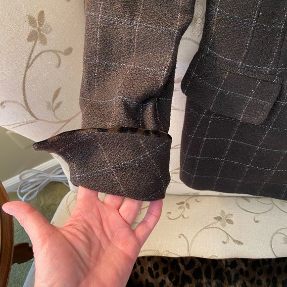 Christian Dior jacket size 10; with detachable collar and cuffs. Exquisite - Picture 9 of 15